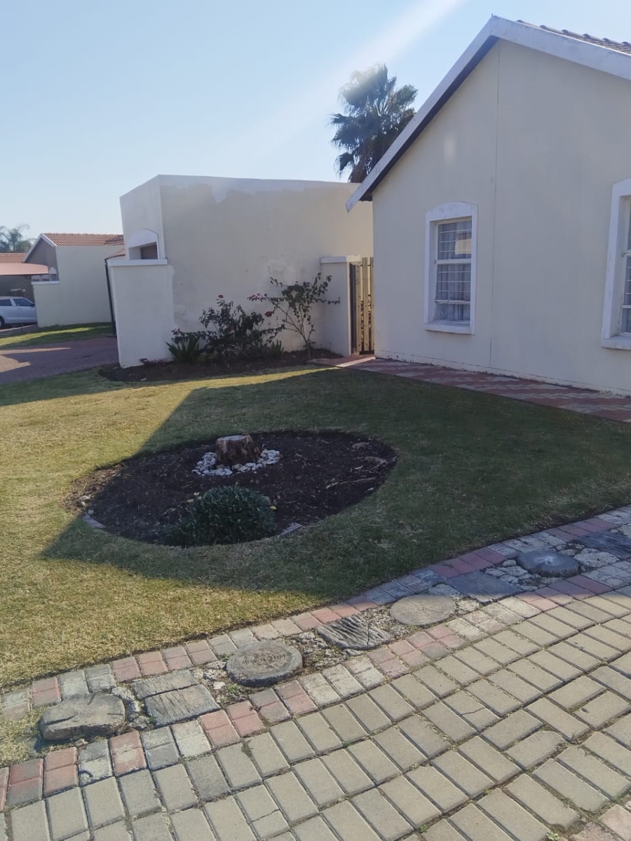 2 Bedroom Property for Sale in Brits North West